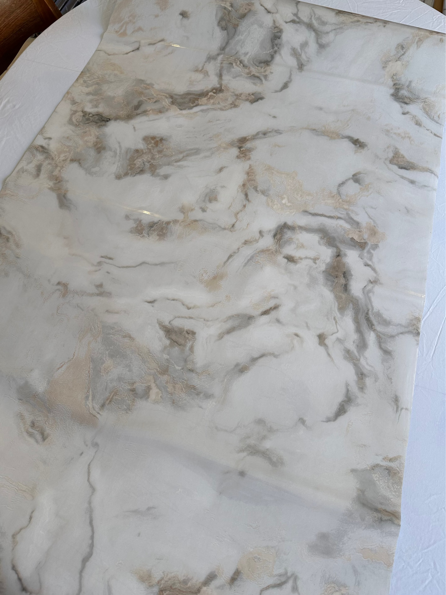 Eventyrmarmor Gloss